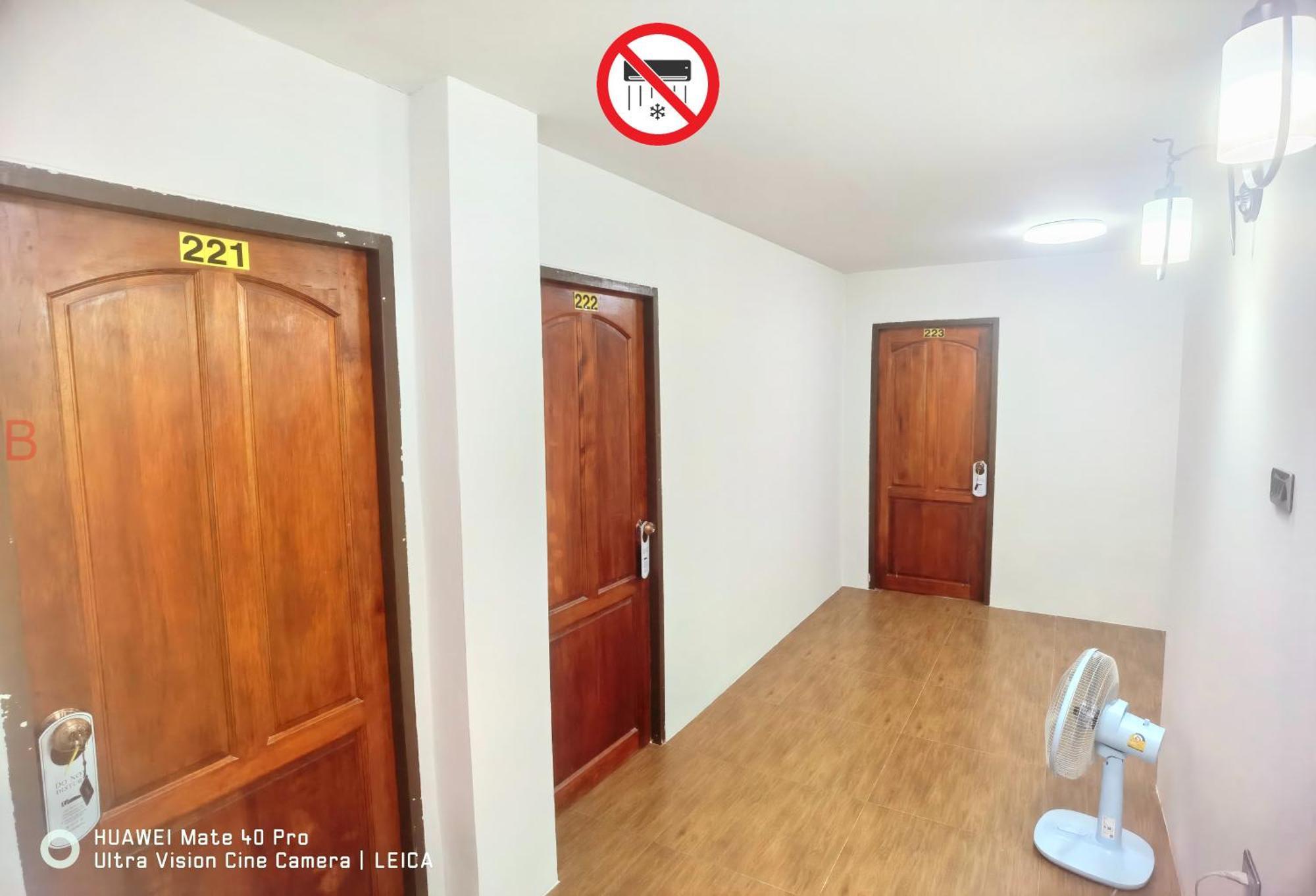 Yyk Hostel 24H Ban Khlong Krang Eksteriør billede